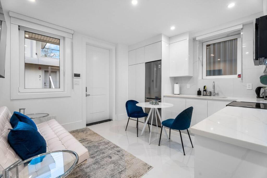 Brand New 2 Bedroom Point Grey Getaway Vancouver Exterior foto