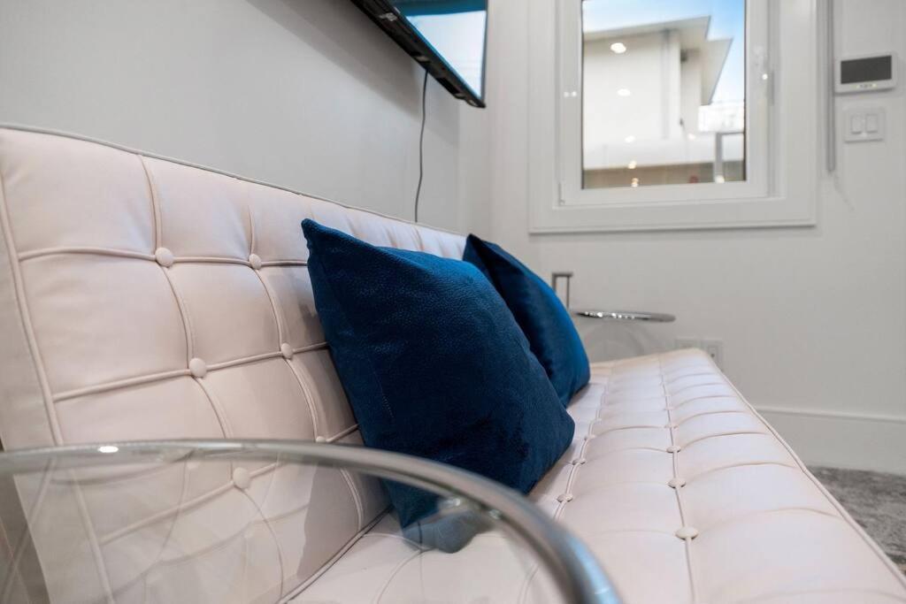 Brand New 2 Bedroom Point Grey Getaway Vancouver Exterior foto