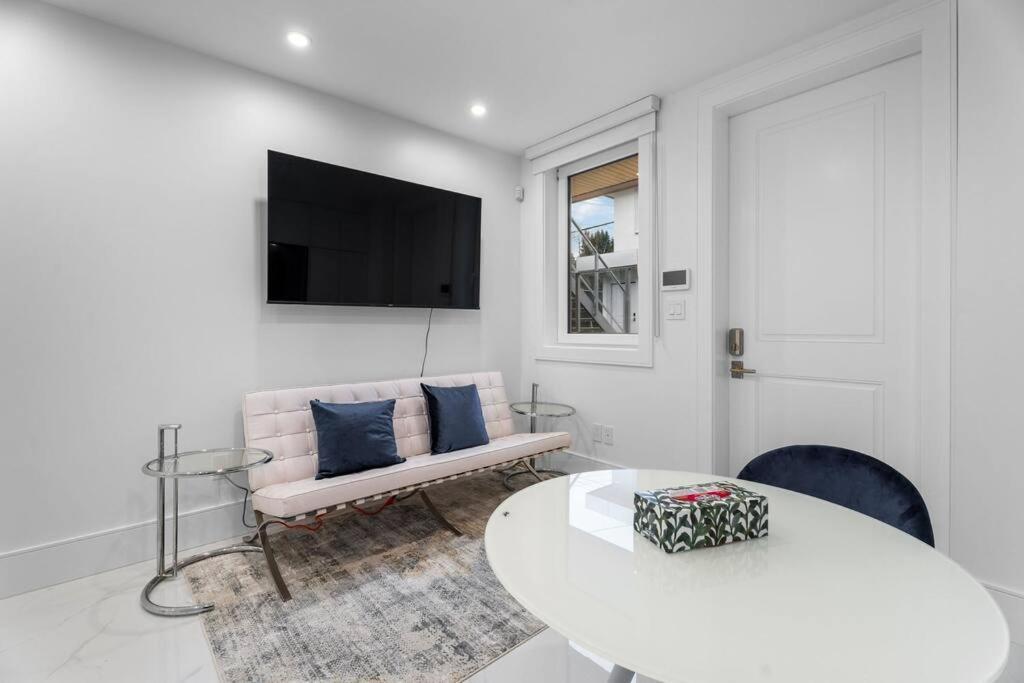 Brand New 2 Bedroom Point Grey Getaway Vancouver Exterior foto